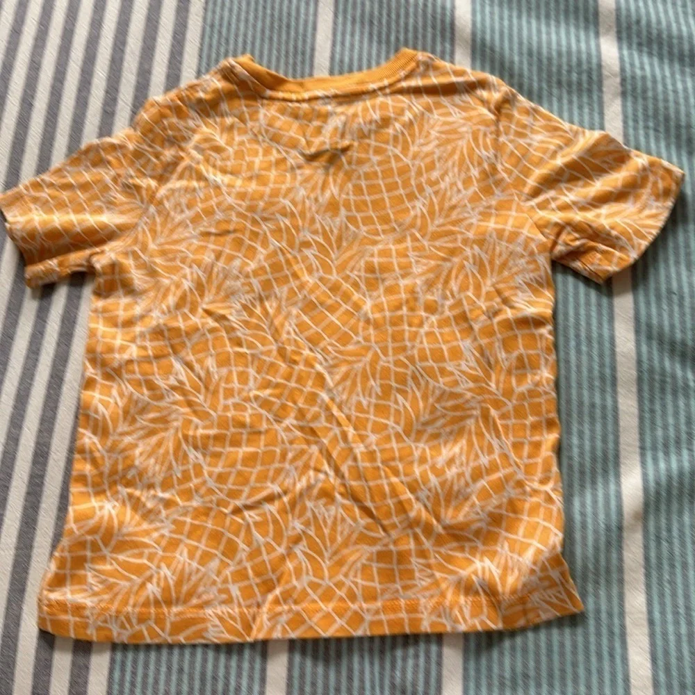 Gap Boys pocket t-shirt